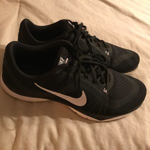 Nike women’s shoe